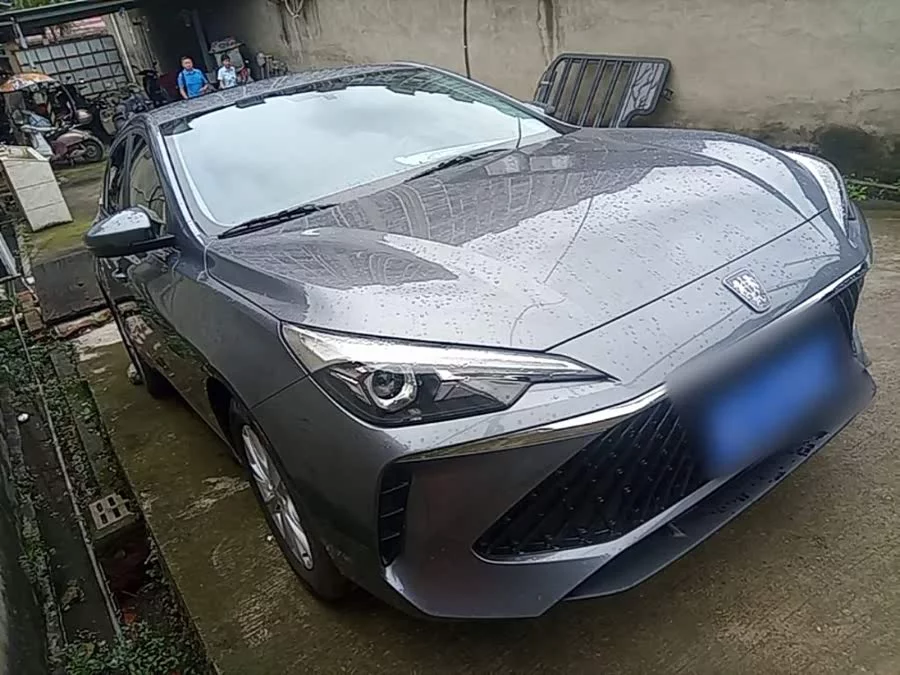 Roewe i5
