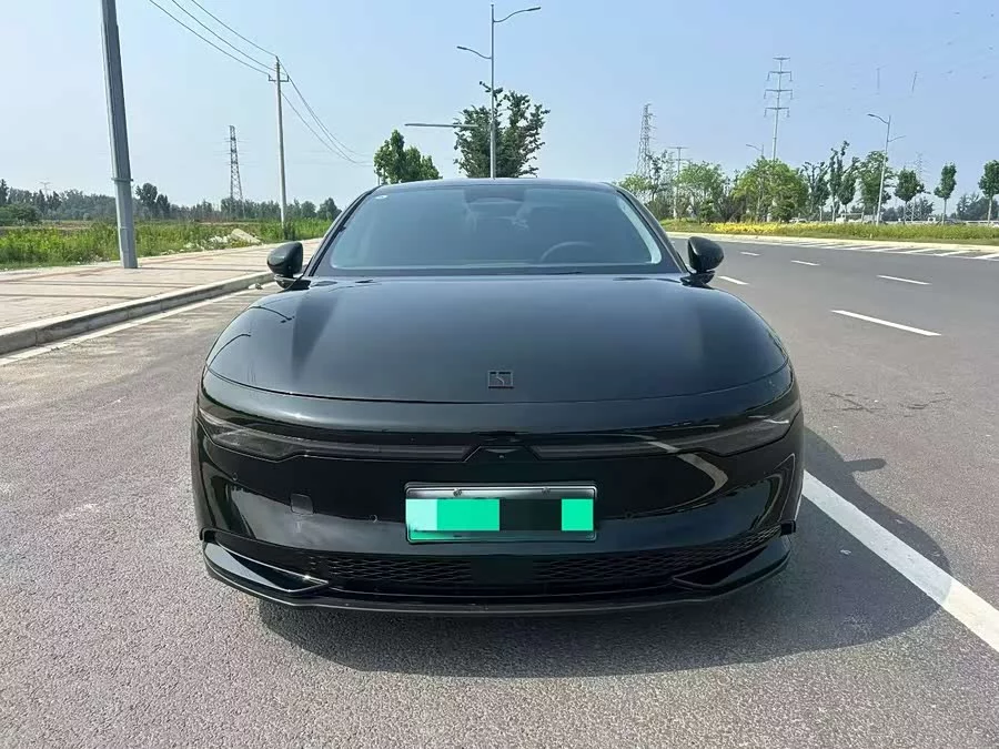 Zeekr 007