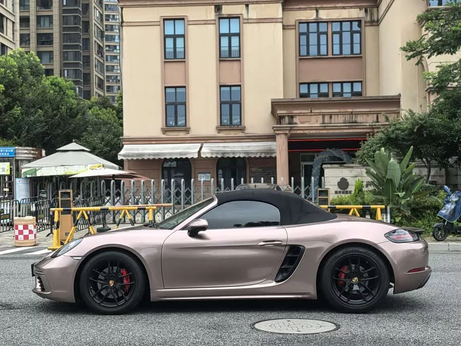 Porsche 718