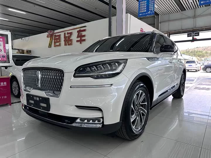 Lincoln aviator