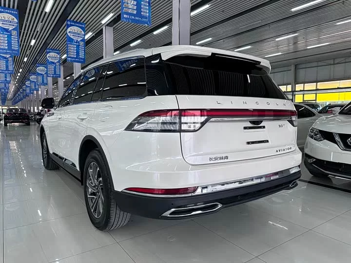 Lincoln aviator
