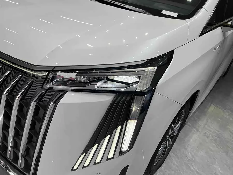 GAC Trumpchi M8