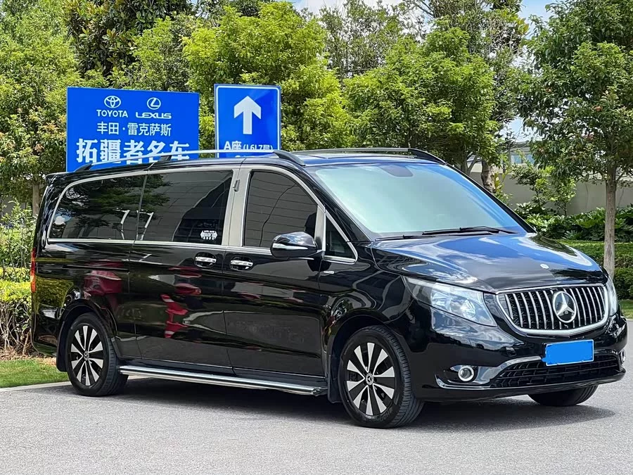 Mercedes Benz Vito