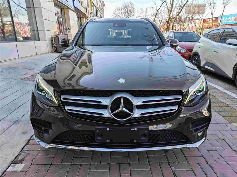Mercedes Benz GLC
