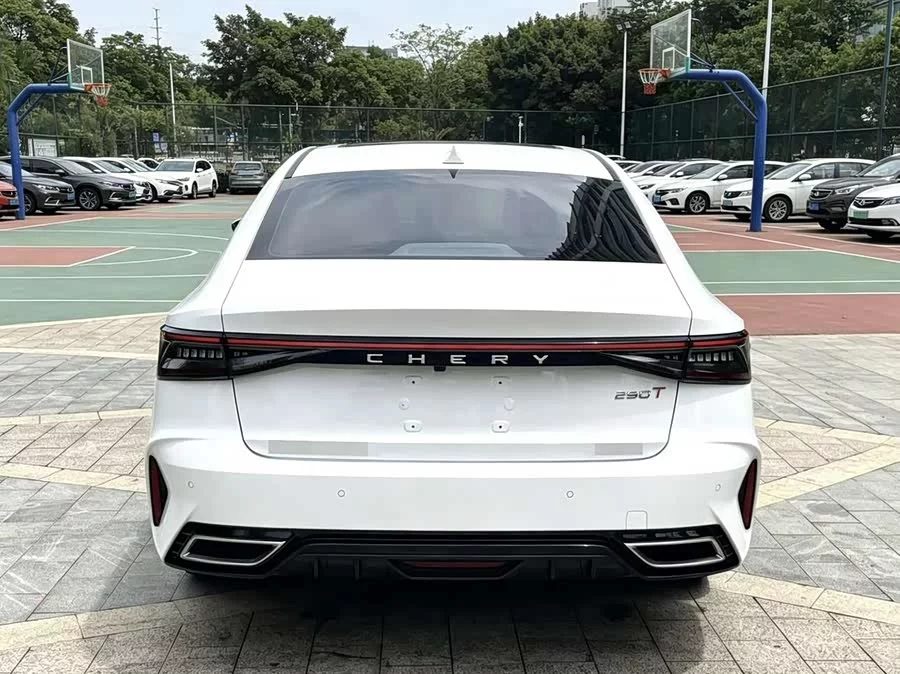 Chery Arrizo 8