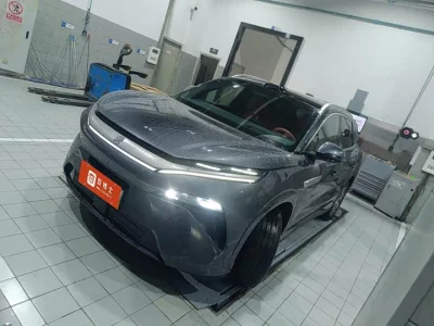 BYD Tang L