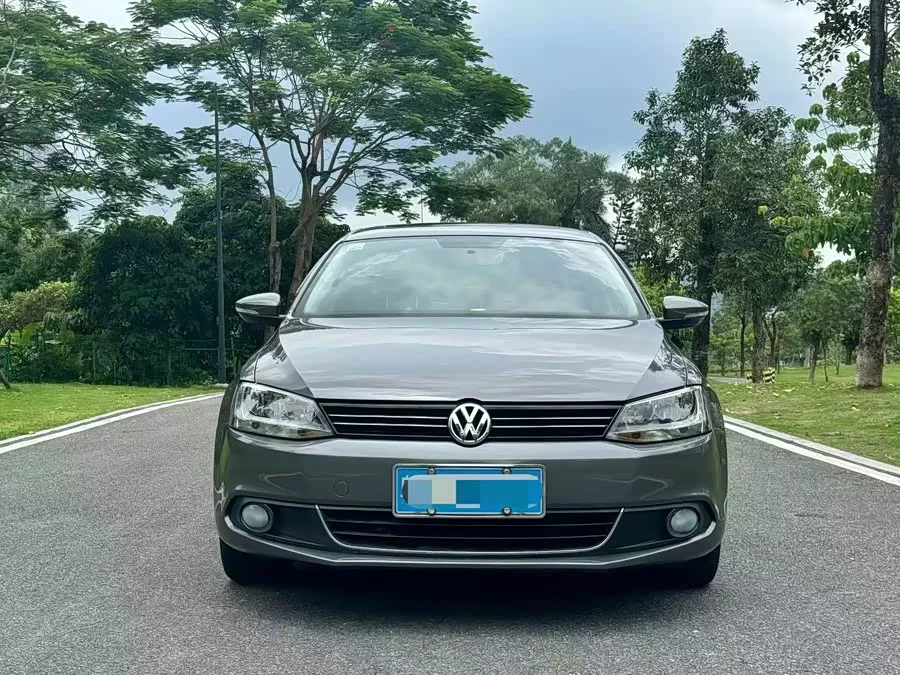 Volkswagen Sagitar