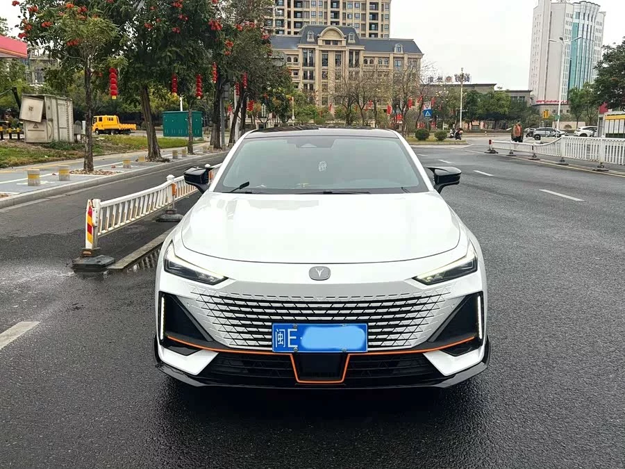 Changan UNI-V