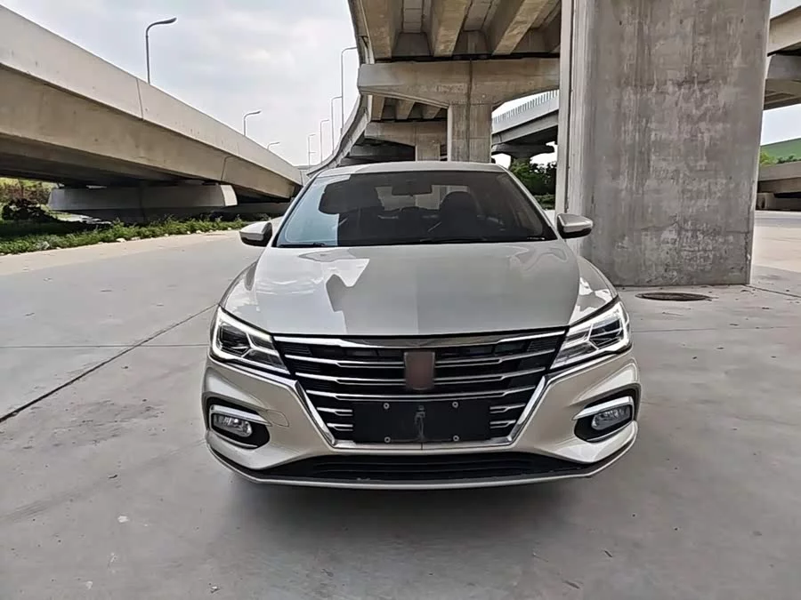 Roewe i5