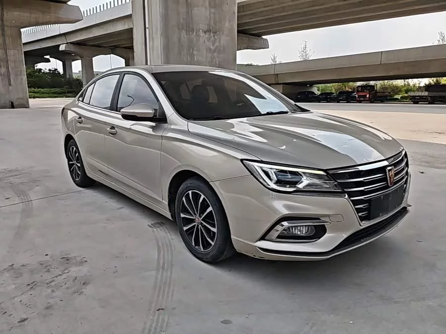 Roewe i5