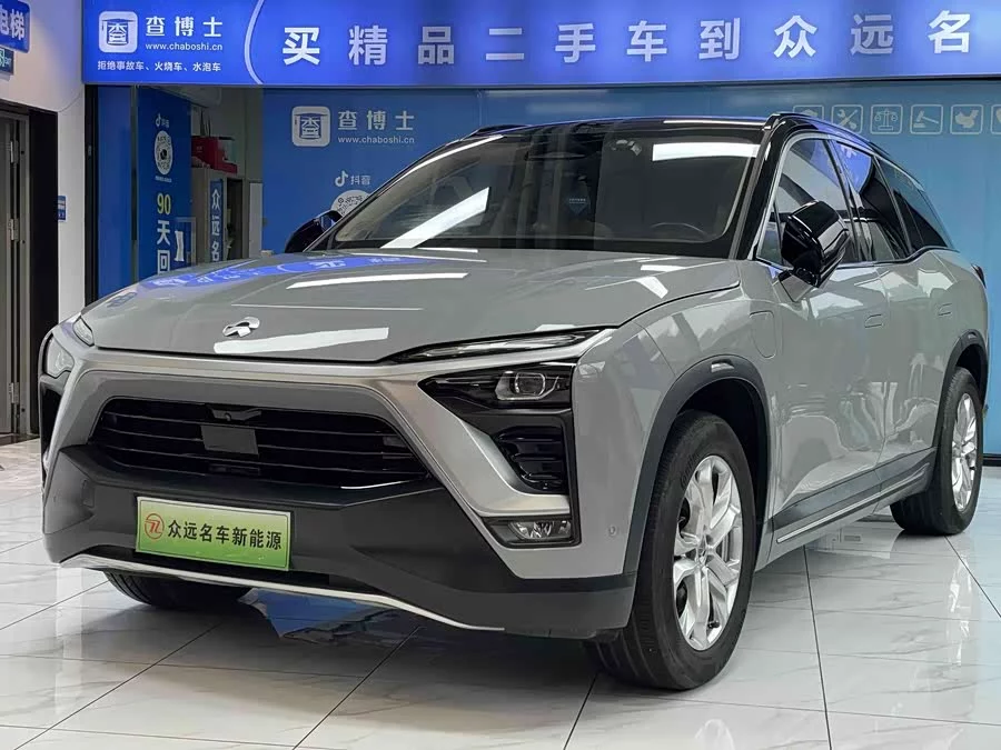 NIO ES8
