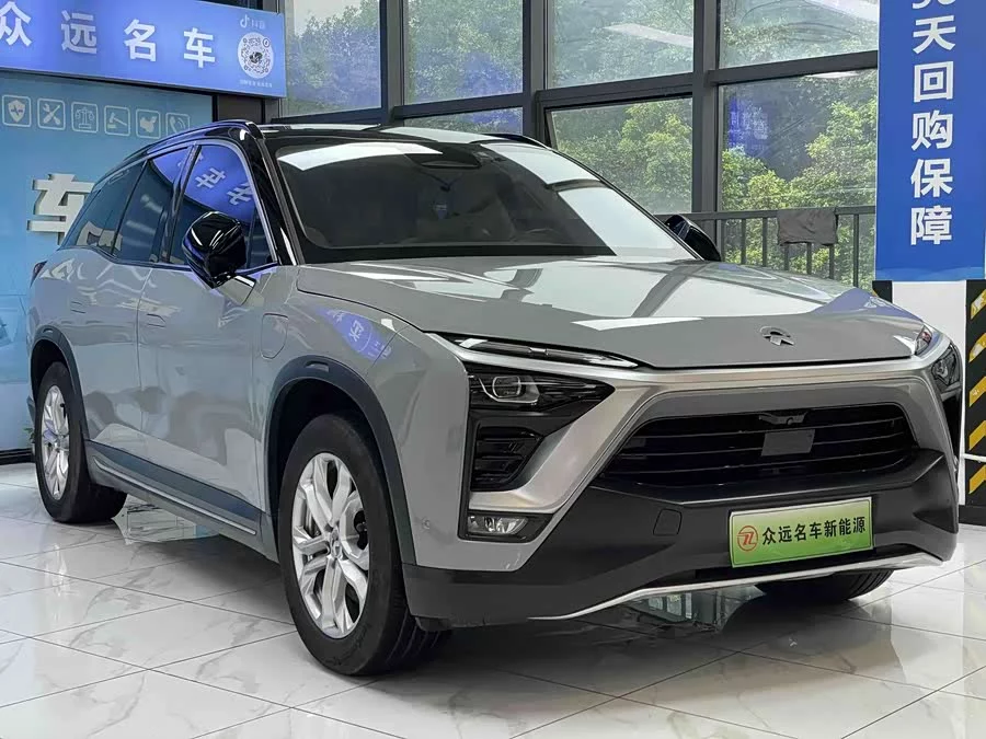 NIO ES8