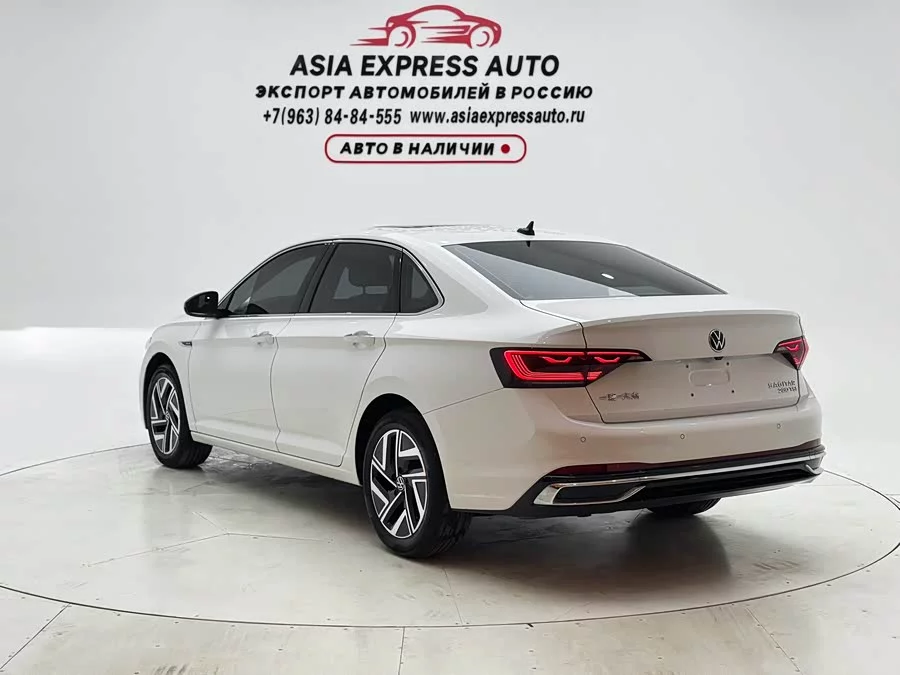 Volkswagen Sagitar