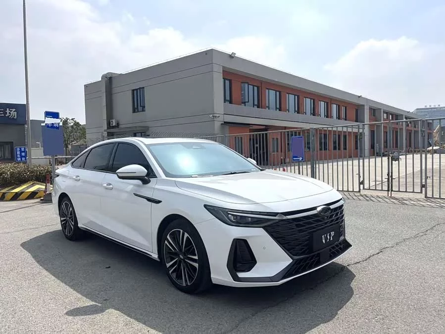 Chery Arrizo 8