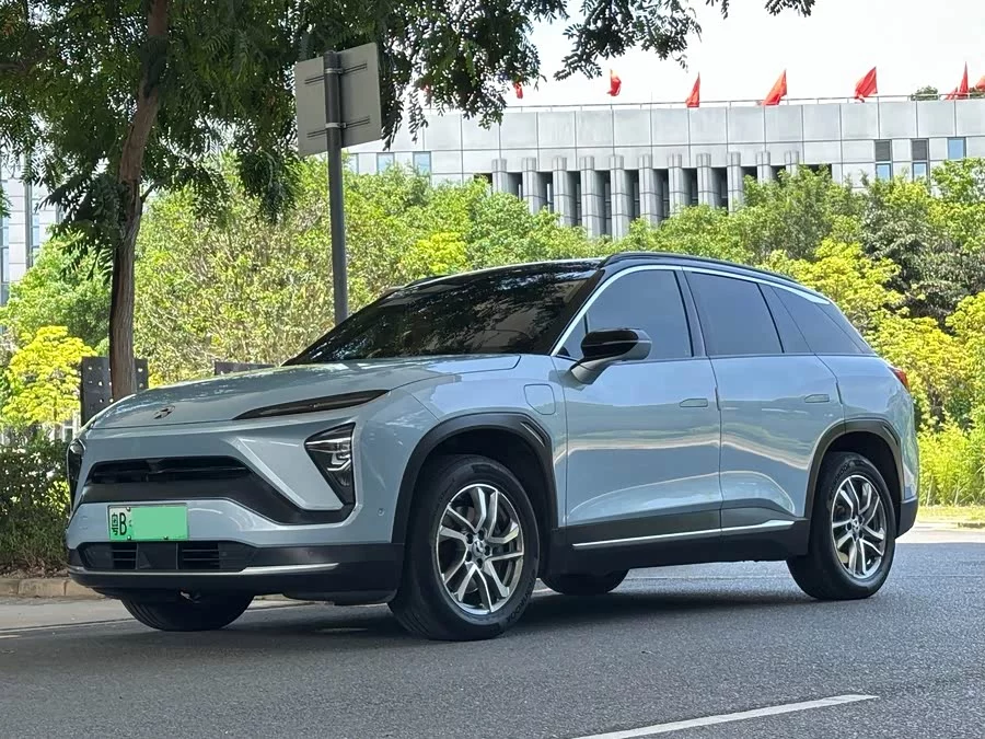 NIO ES6