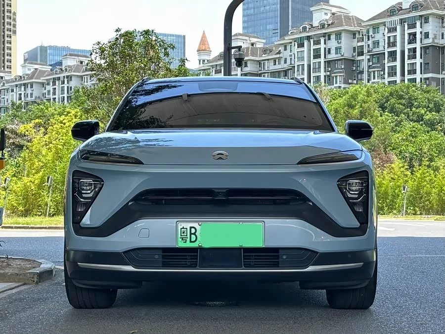 NIO ES6