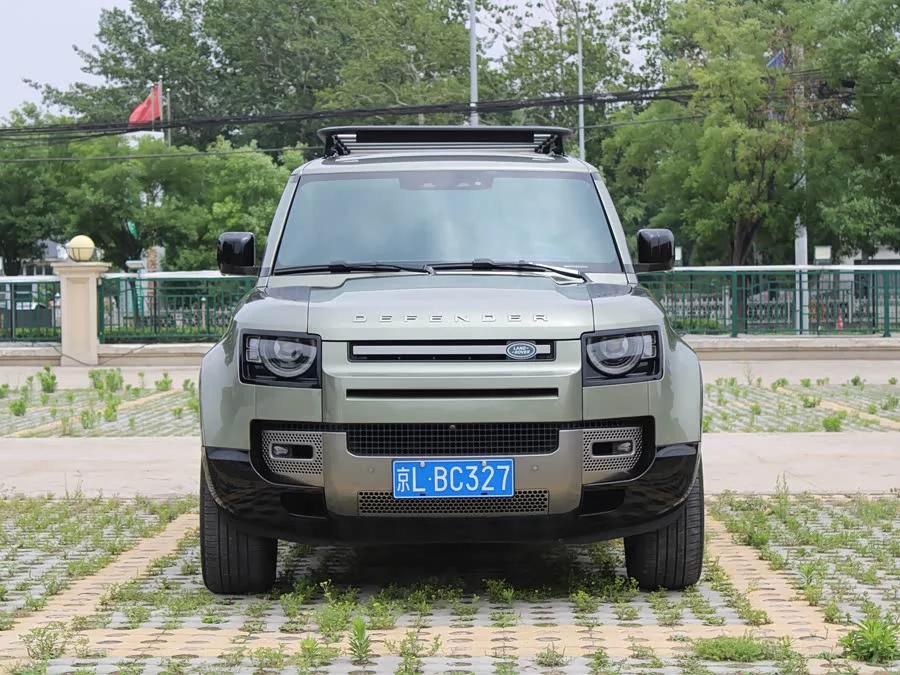 Land Rover guard