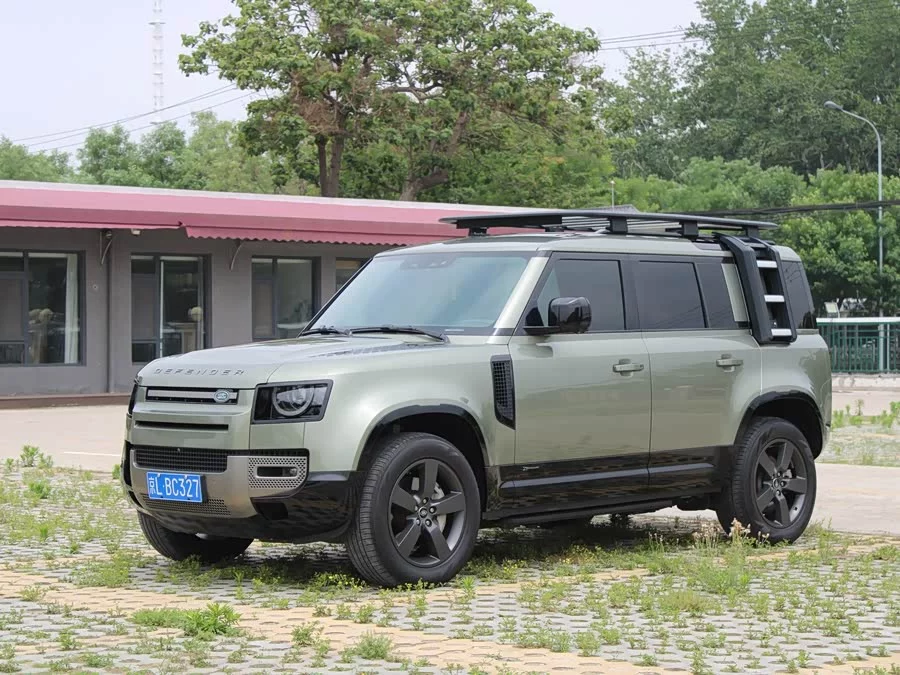Land Rover guard