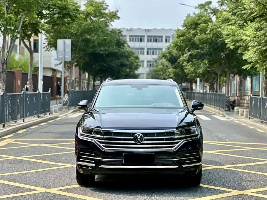 Volkswagen Touareg