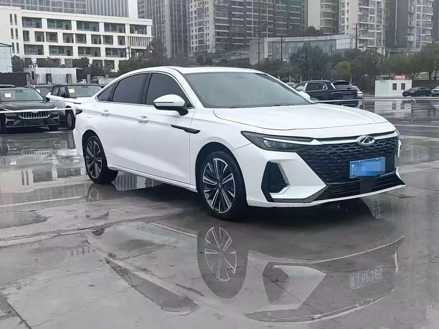 Chery Arrizo 8