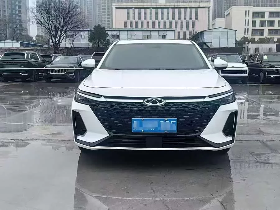 Chery Arrizo 8