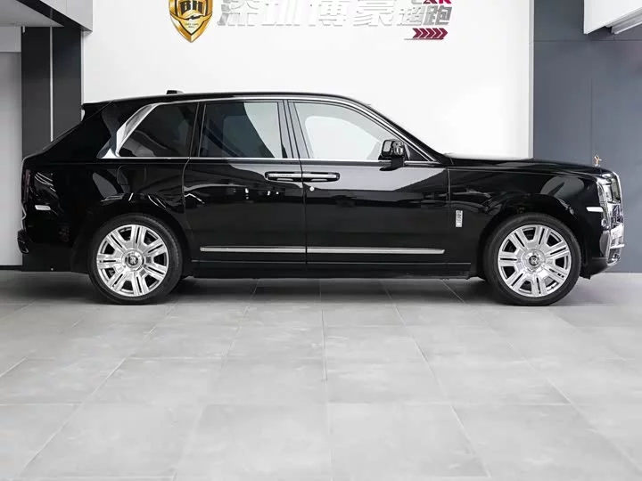 Rolls Royce Cullinan