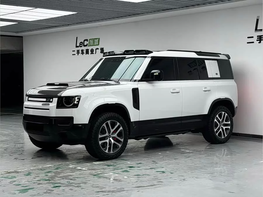 Land Rover guard