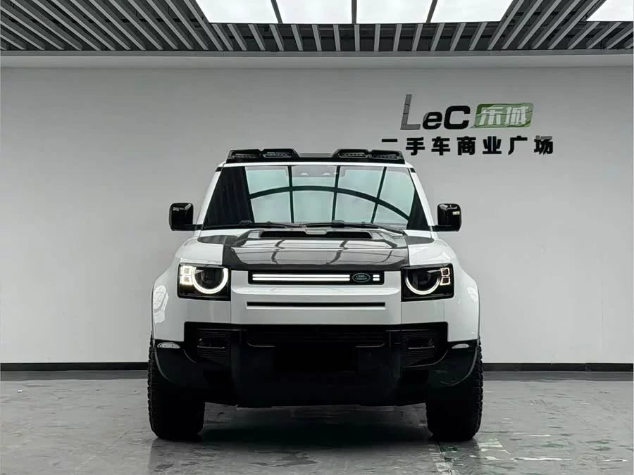 Land Rover guard