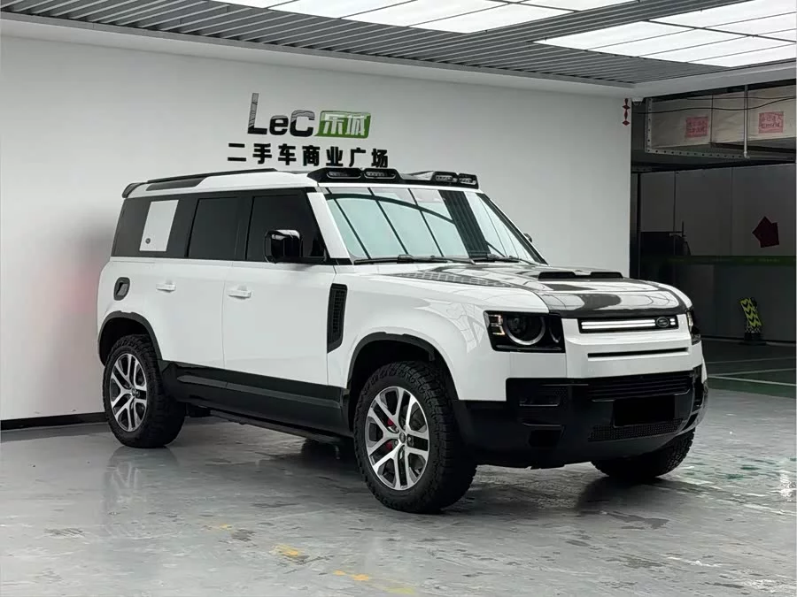 Land Rover guard