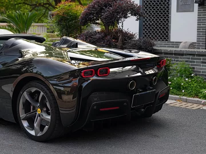 ferrari SF90