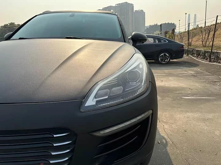 Zotye SR9