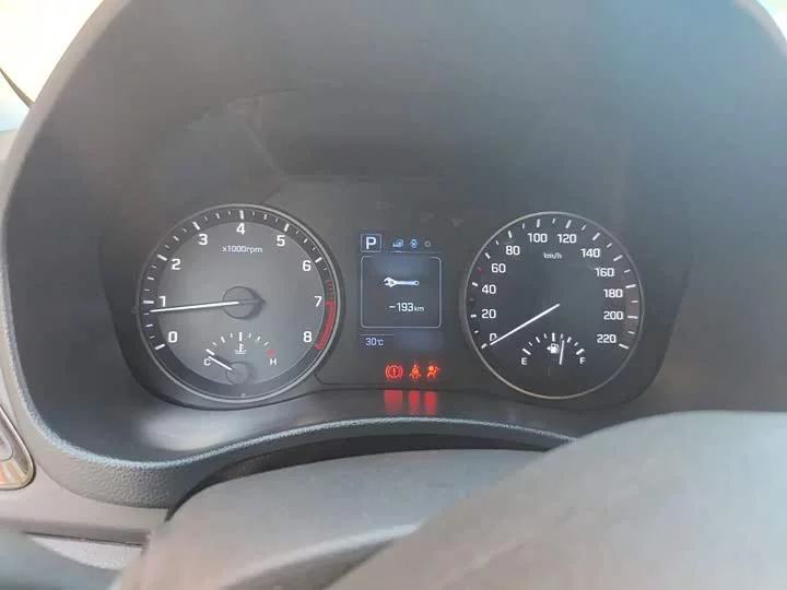 Hyundai Accept