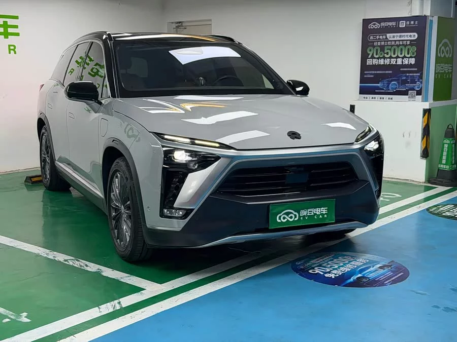 NIO ES8