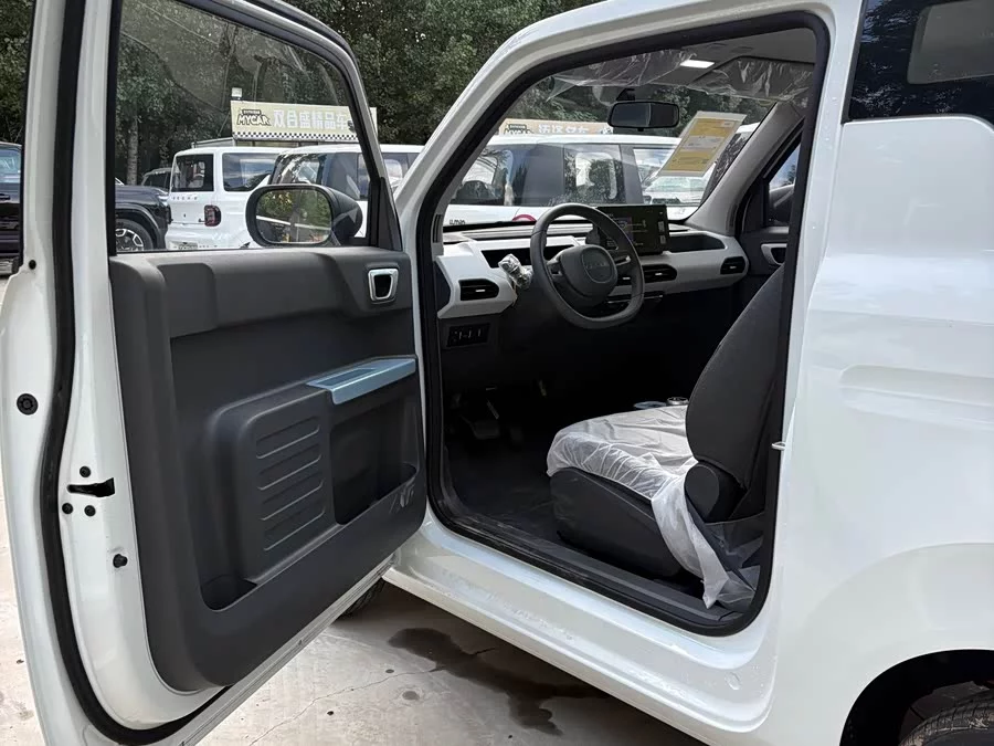 Geely Panda