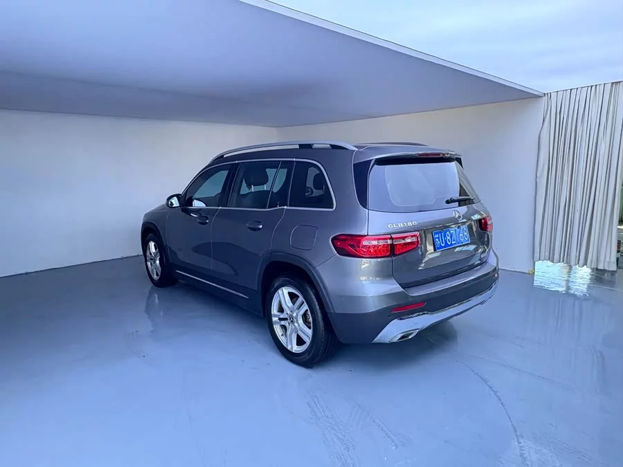 Mercedes Benz GLB