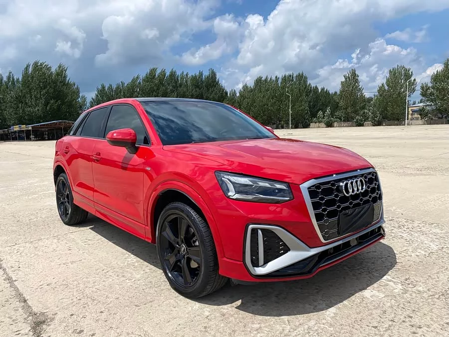 Audi Q2L