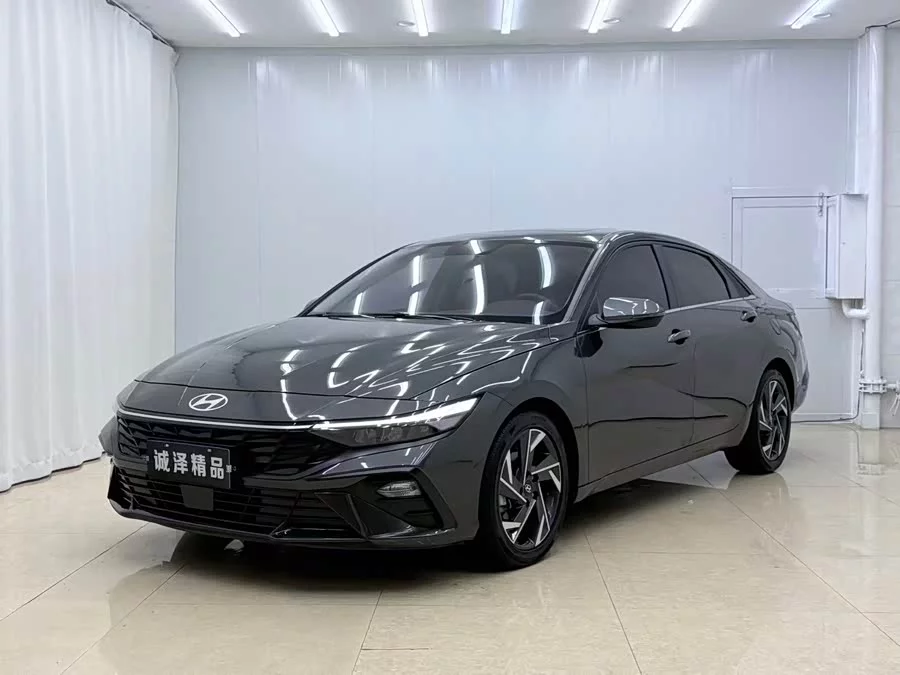Hyundai Elantra