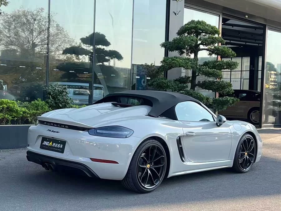 Porsche 718