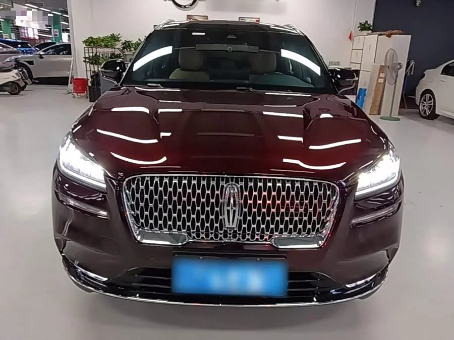 Lincoln Adventurer