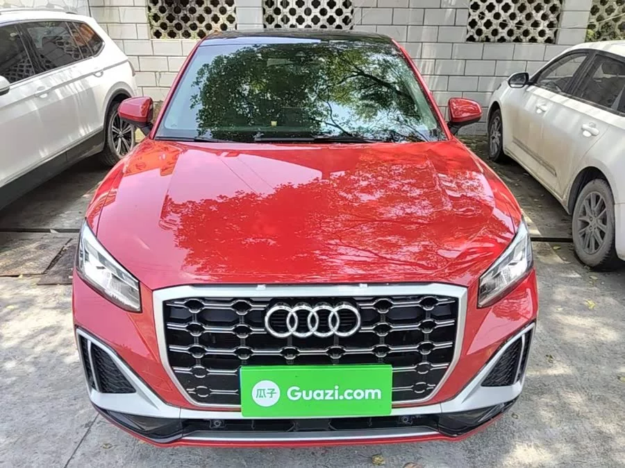 Audi Q2L