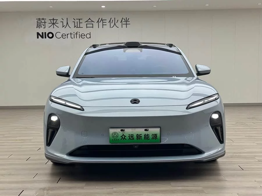 NIO ET5