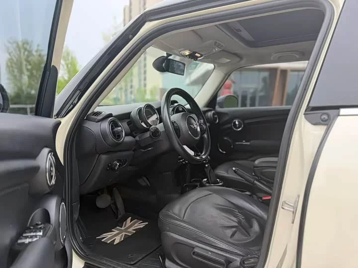 MINI 