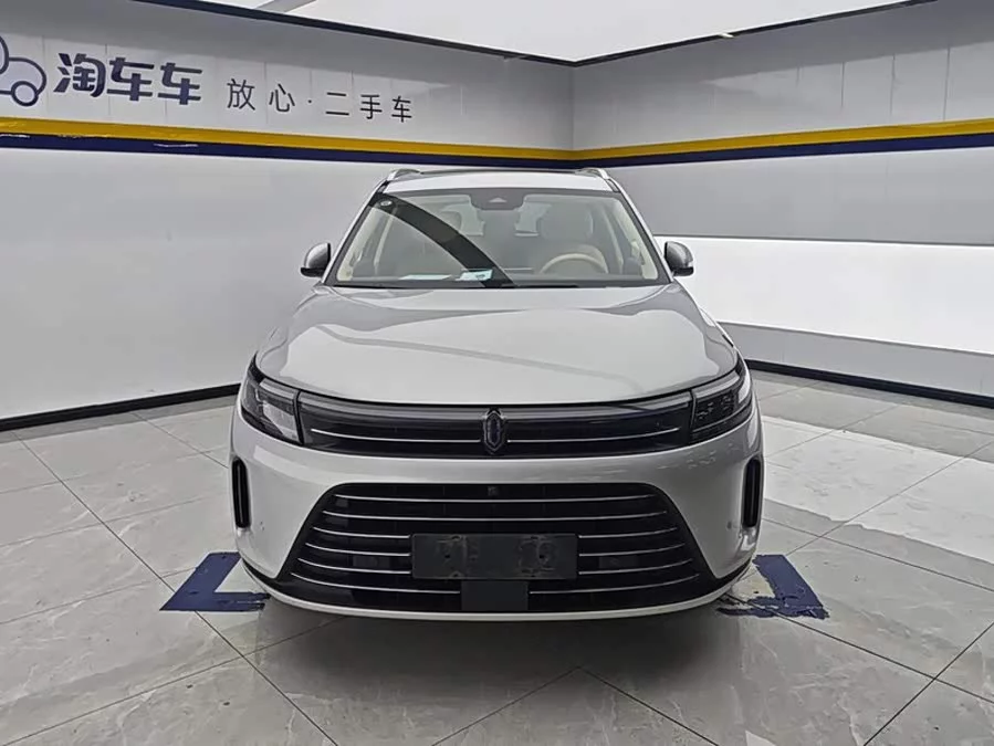 AITO Wenjie M7