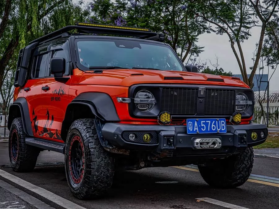TANK 300