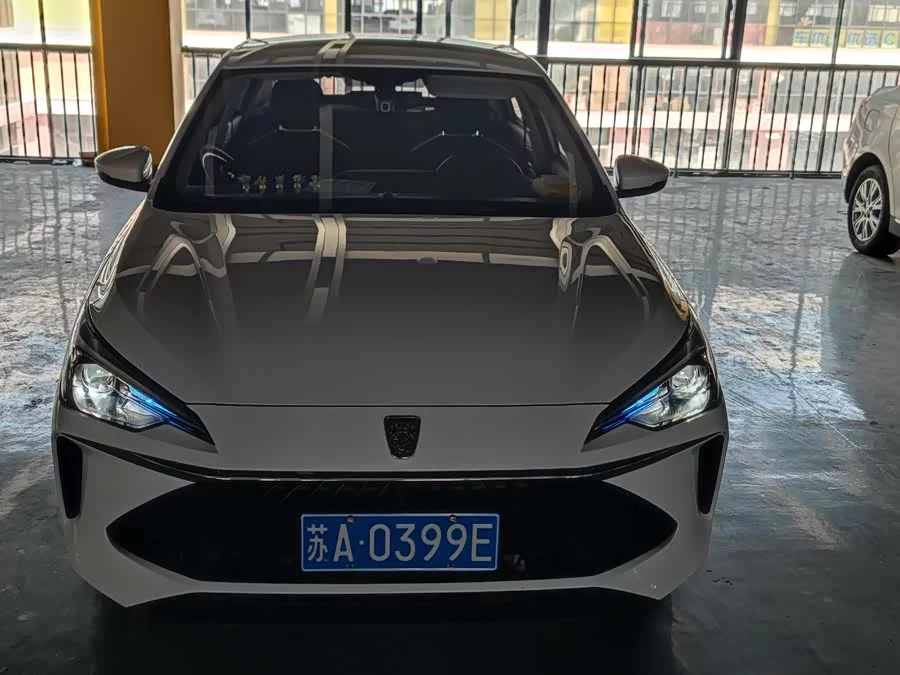 Roewe i5