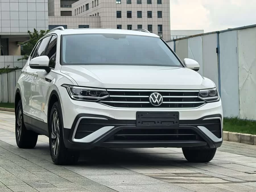 Volkswagen Tiguan L