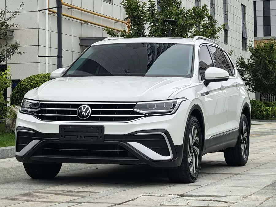 Volkswagen Tiguan L