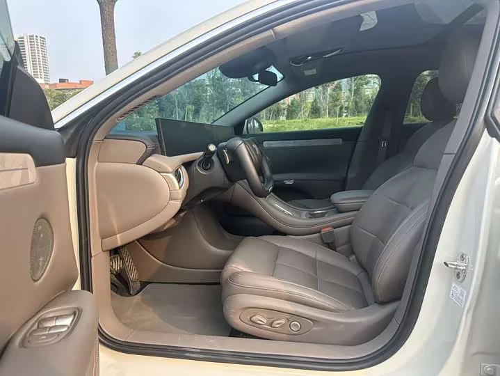 Zhiji L6