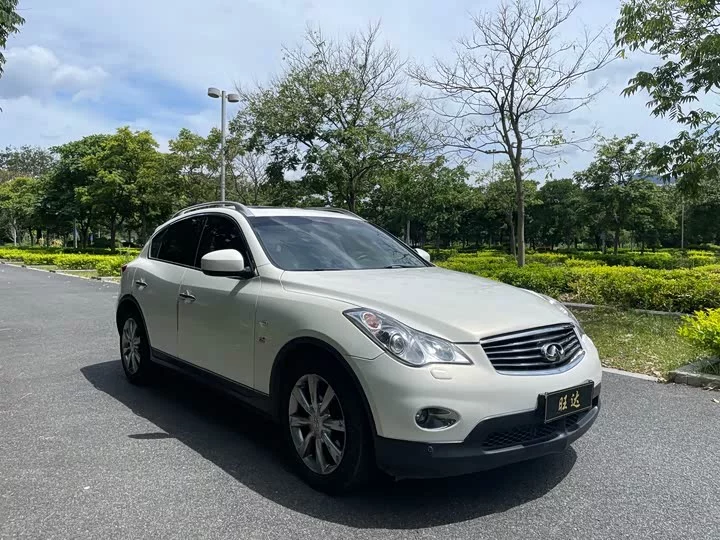 Infiniti QX50