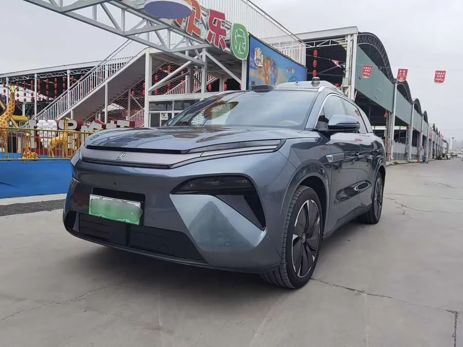 BYD Tang L